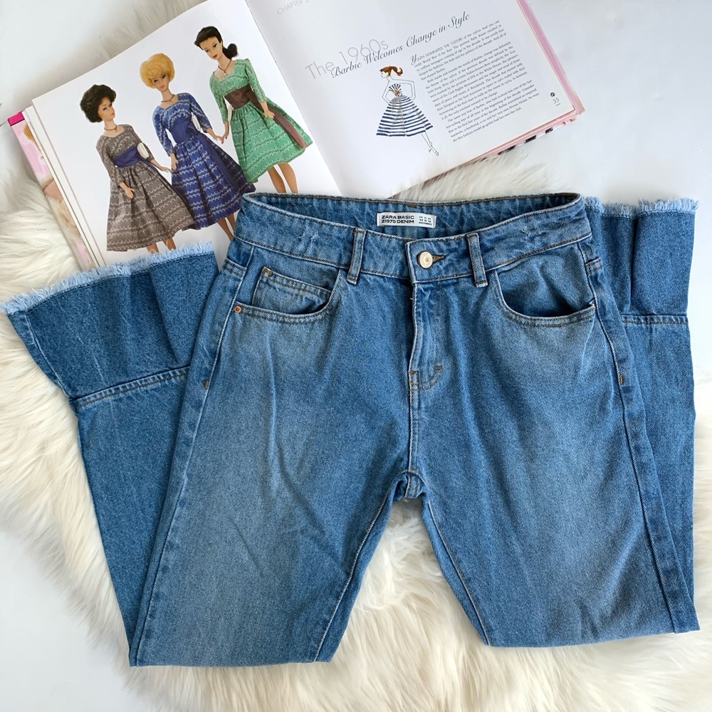 Zara Ruffle Hem Jeans Medium Wash Size 2